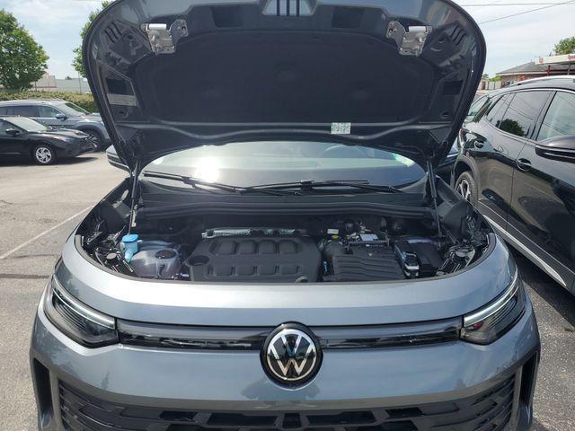 Photo of 2025 Platinum Gray Metallic Volkswagen Tiguan