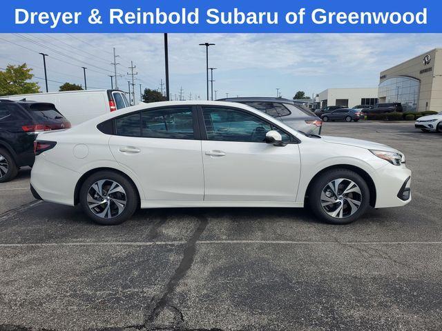 Photo of 2025 White Pearl Subaru Legacy