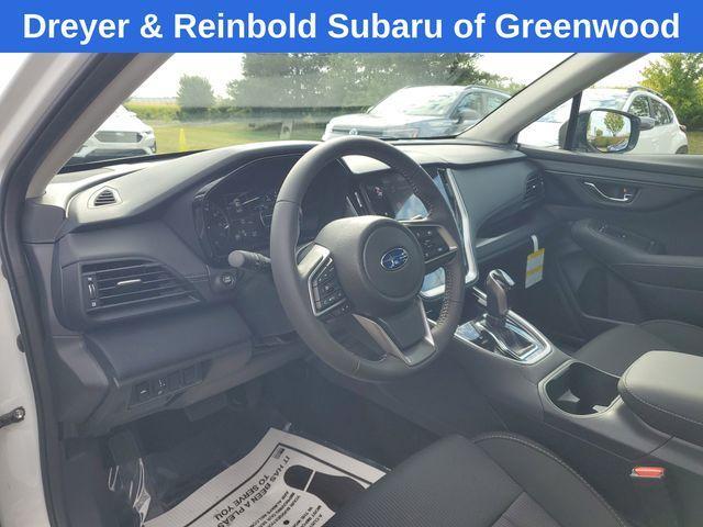 Photo of 2025 White Pearl Subaru Legacy