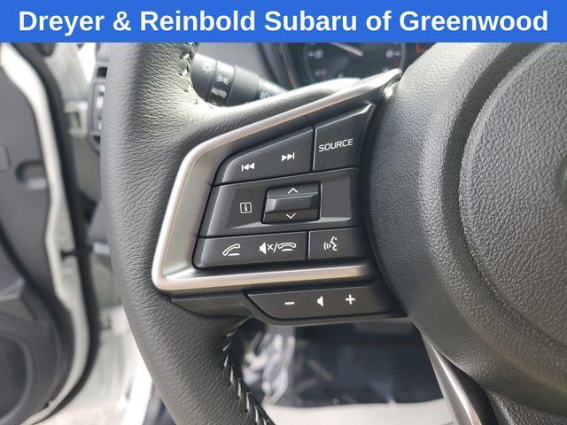 Photo of 2025 White Pearl Subaru Legacy
