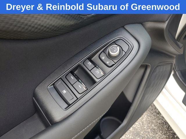 Photo of 2025 White Pearl Subaru Legacy
