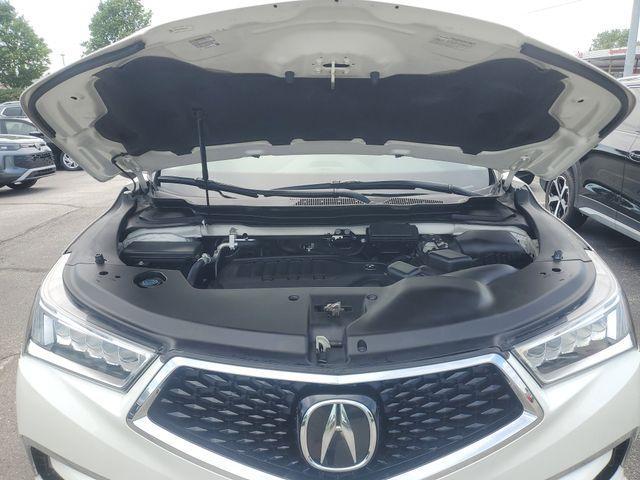 Photo of 2017 White Acura MDX