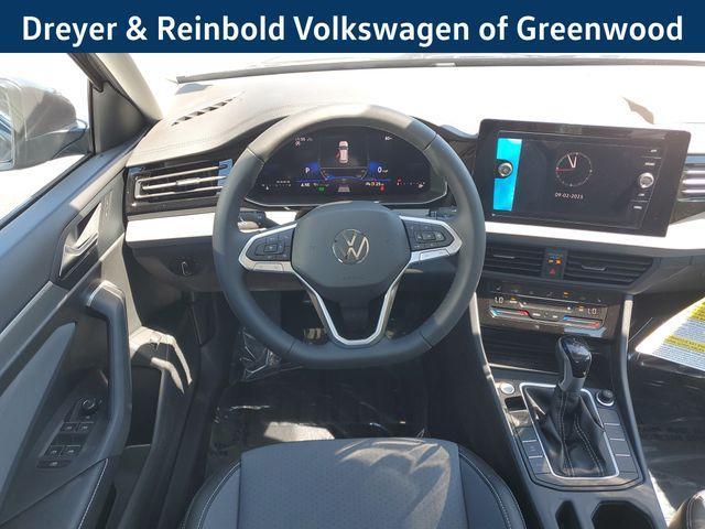 Photo of 2025 Platinum Gray Metallic Volkswagen Jetta