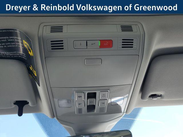 Photo of 2025 Platinum Gray Metallic Volkswagen Jetta