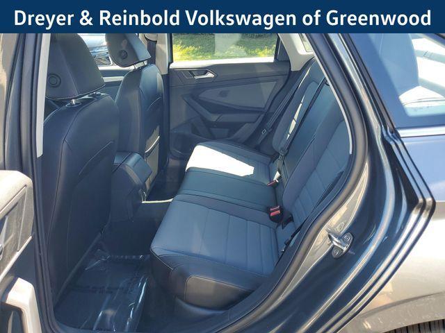 Photo of 2025 Platinum Gray Metallic Volkswagen Jetta