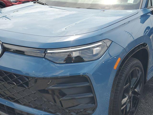 Photo of 2025 Monterey Blue Pearl Volkswagen Tiguan