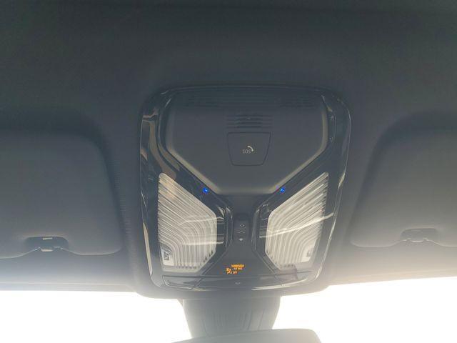 Photo of 2021 Alpine White BMW X5