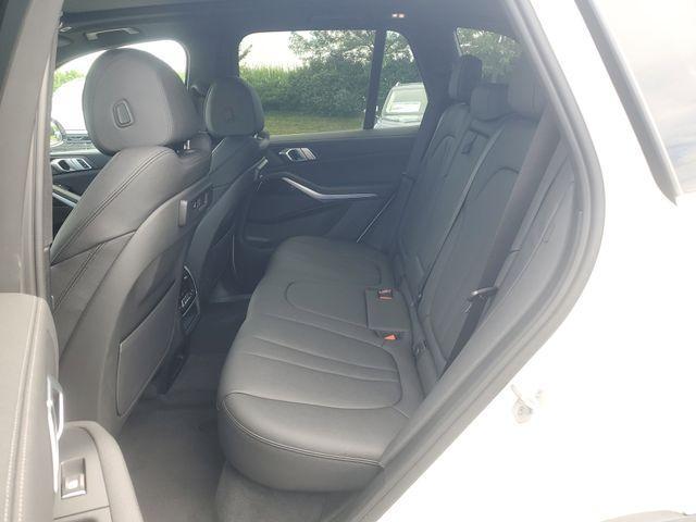 Photo of 2021 Alpine White BMW X5