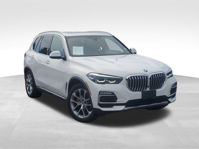 Photo of 2021 Alpine White BMW X5