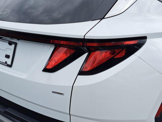 Photo of 2025 White Pearl Hyundai TUCSON