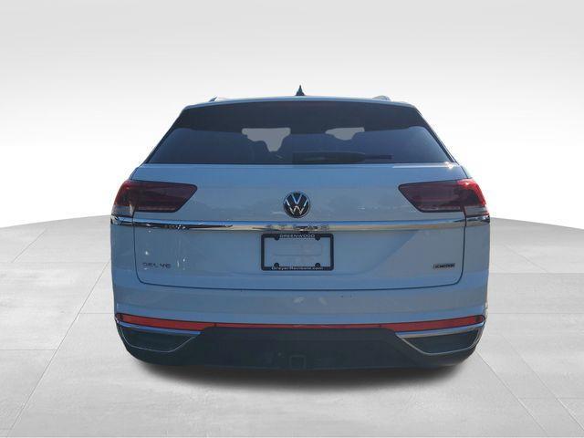 Photo of 2022 Pure White Volkswagen Atlas Cross Sport