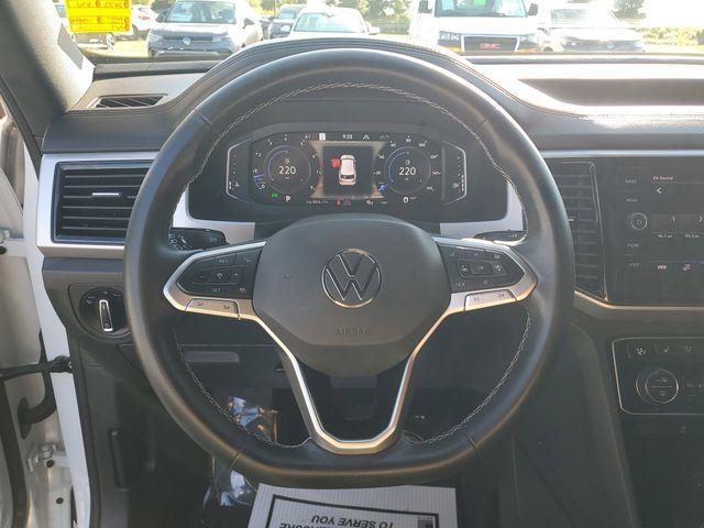 Photo of 2022 Pure White Volkswagen Atlas Cross Sport