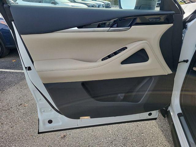 Photo of 2025 Glacier White INFINITI QX60