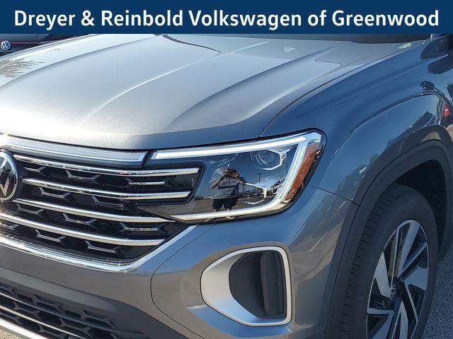 Photo of 2025 Platinum Gray Metallic Volkswagen Atlas