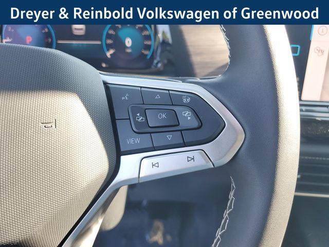 Photo of 2025 Platinum Gray Metallic Volkswagen Atlas