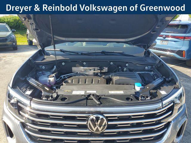 Photo of 2025 Platinum Gray Metallic Volkswagen Atlas