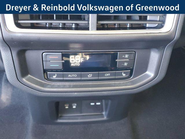 Photo of 2025 Platinum Gray Metallic Volkswagen Atlas