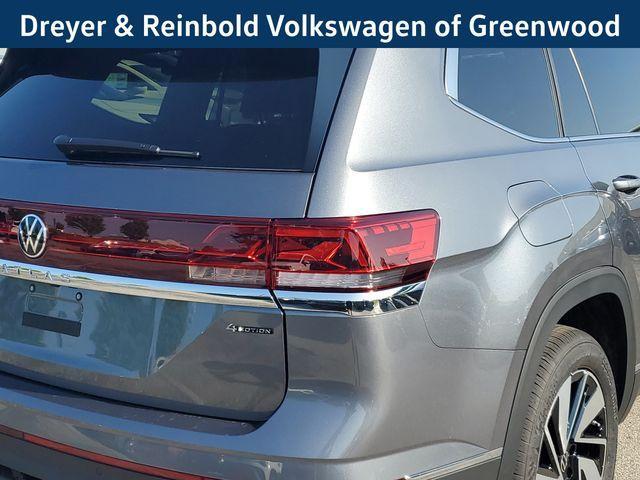 Photo of 2025 Platinum Gray Metallic Volkswagen Atlas