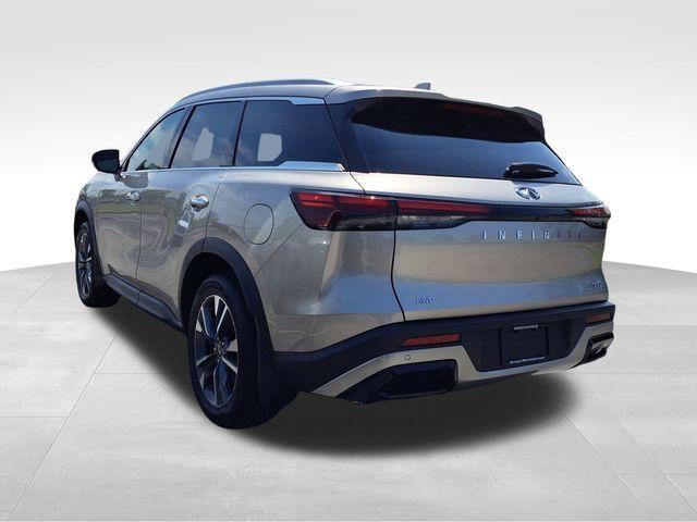 Photo of 2025 Warm Titanium INFINITI QX60