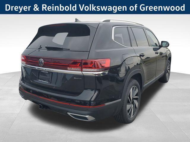 Photo of 2025 Deep Black Pearl Effect Volkswagen Atlas