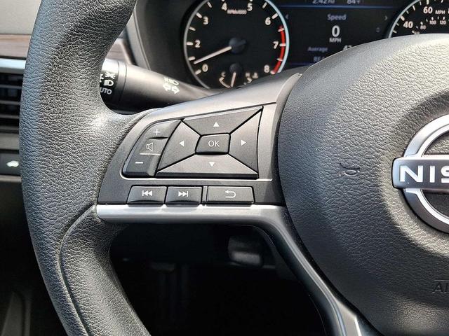 Photo of 2024 Gun Metallic Nissan Altima