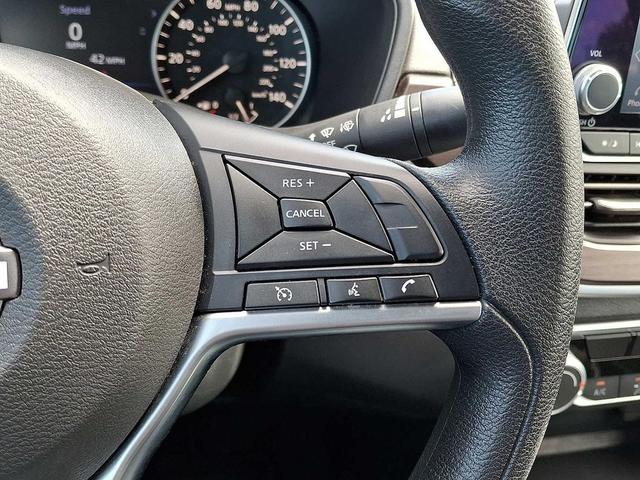 Photo of 2024 Gun Metallic Nissan Altima