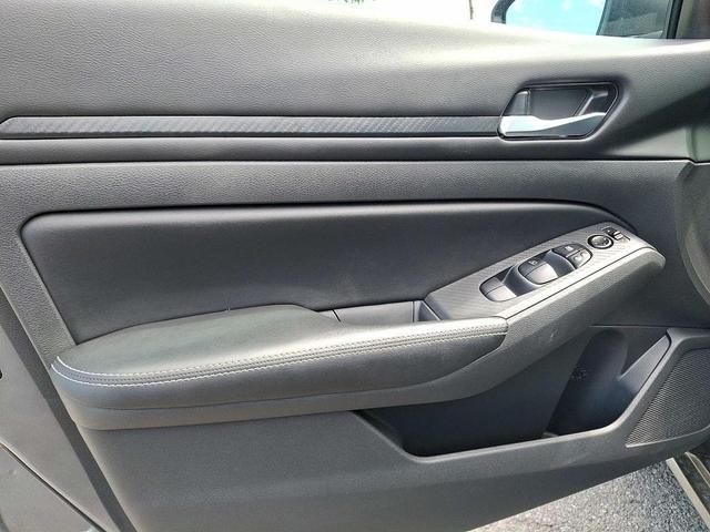 Photo of 2024 Gun Metallic Nissan Altima