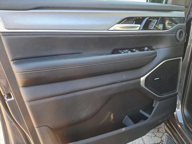 Photo of 2025 Baltic Gray Metallic Clearcoat Jeep Wagoneer