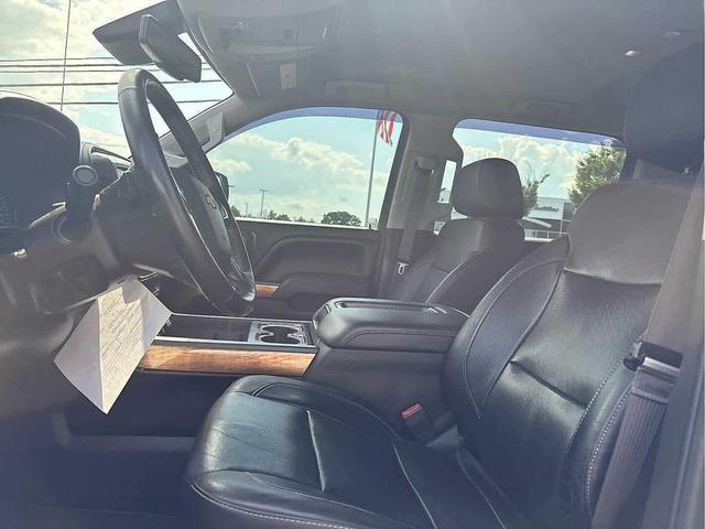 Photo of 2015 Black Chevrolet Silverado 1500