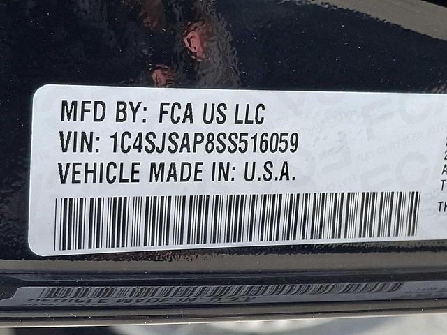 Photo of 2025 Diamond Black Crystal Pearlcoat Jeep Wagoneer L