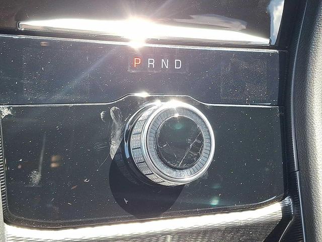 Photo of 2025 Bright White Clearcoat Jeep Grand Cherokee