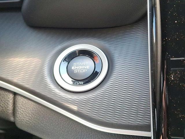 Photo of 2025 Bright White Clearcoat Jeep Grand Cherokee