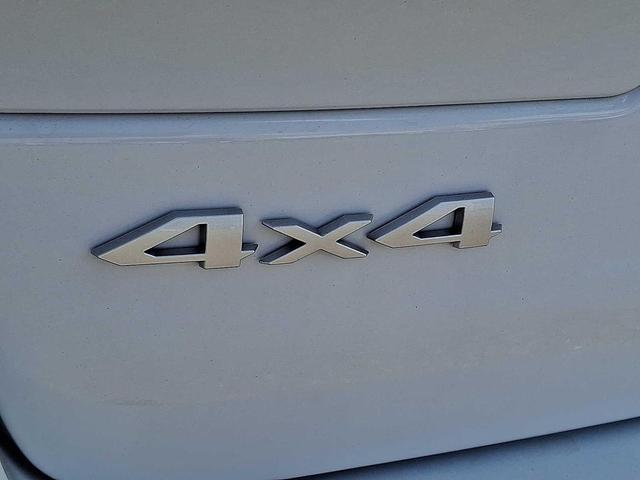 Photo of 2025 Bright White Clearcoat Jeep Grand Cherokee