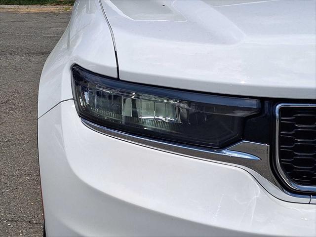 Photo of 2022 Bright White Clearcoat Jeep Grand Cherokee L