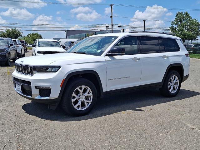 Photo of 2022 Bright White Clearcoat Jeep Grand Cherokee L