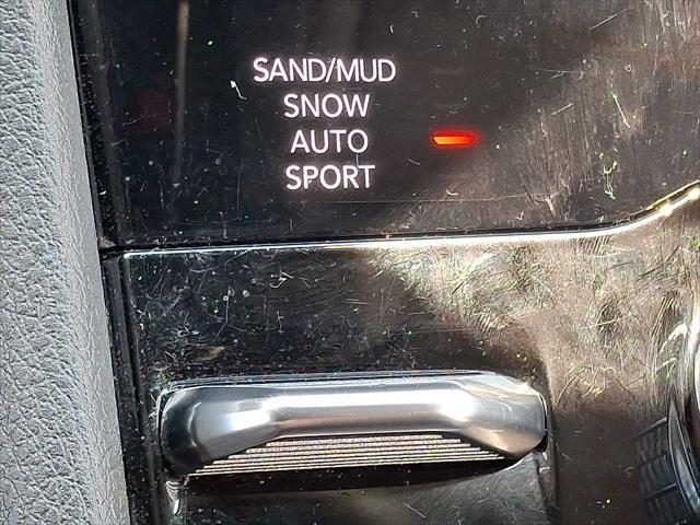 Photo of 2022 Bright White Clearcoat Jeep Grand Cherokee L