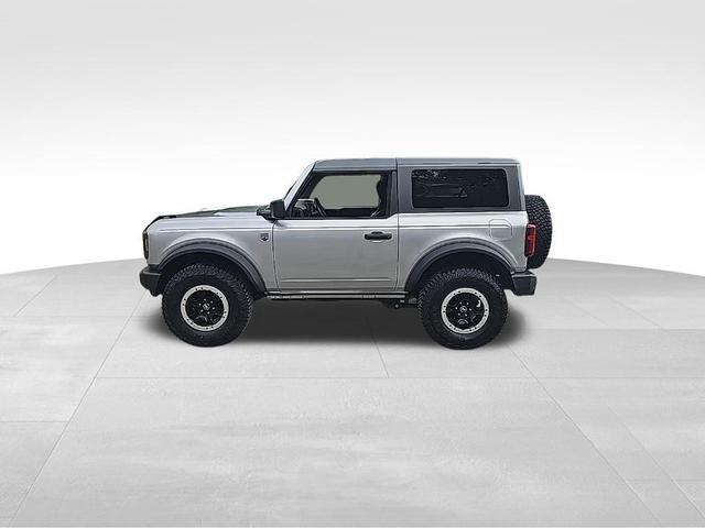 Photo of 2024 Iconic Silver Metallic Ford Bronco