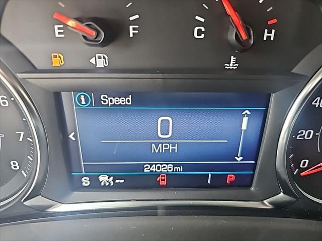 Photo of 2022 Summit White GMC Terrain