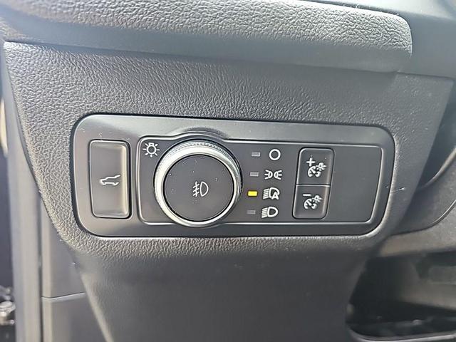 Photo of 2022 Agate Black Metallic Ford Escape