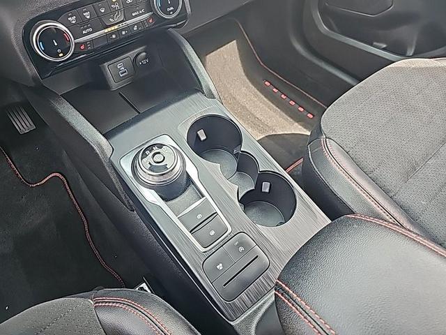 Photo of 2022 Agate Black Metallic Ford Escape