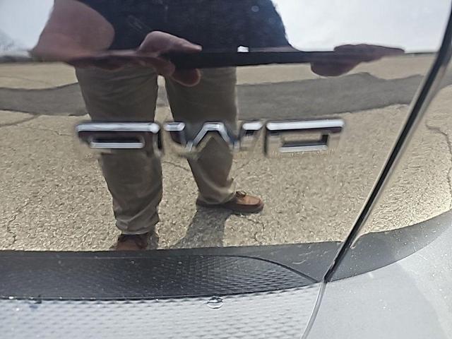 Photo of 2022 Agate Black Metallic Ford Escape