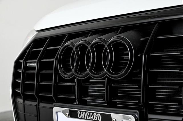 Photo of 2025 Arkona White Audi Q3
