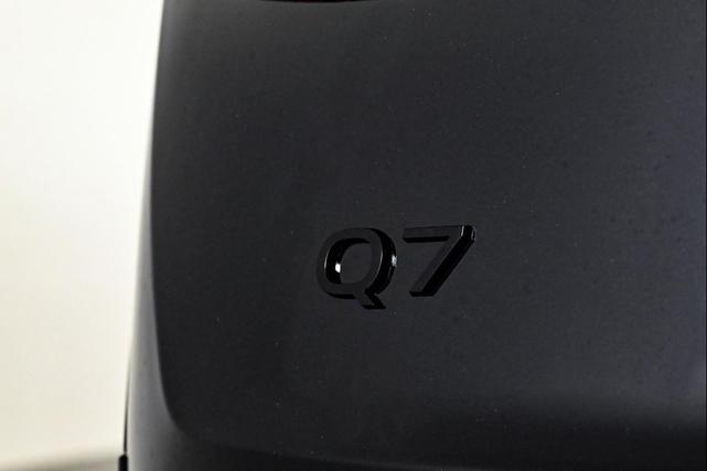 Photo of 2025 MYTHOS BLACK Audi Q7