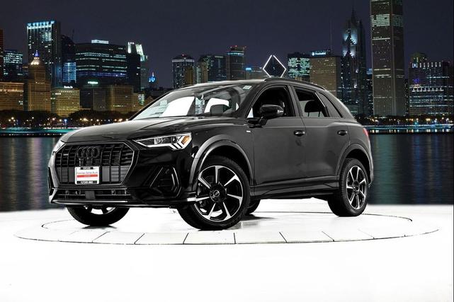 Photo of 2025 MYTHOS BLACK Audi Q3