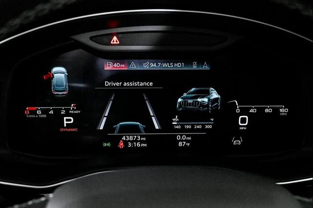 Photo of 2022 DAYTONA GRAY PEARL Audi Q8