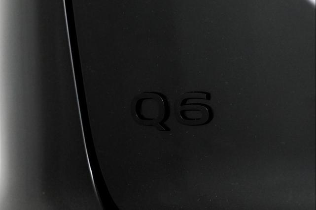 Photo of 2025 MYTHOS BLACK Audi Q6 e-tron