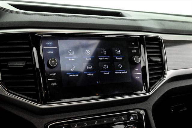 Photo of 2018 SILVER Volkswagen Atlas