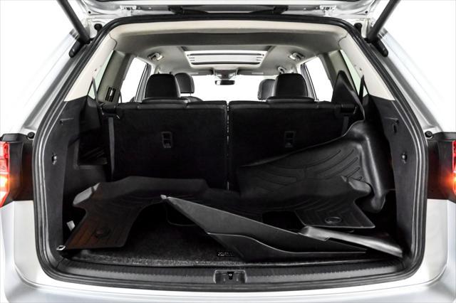 Photo of 2018 SILVER Volkswagen Atlas