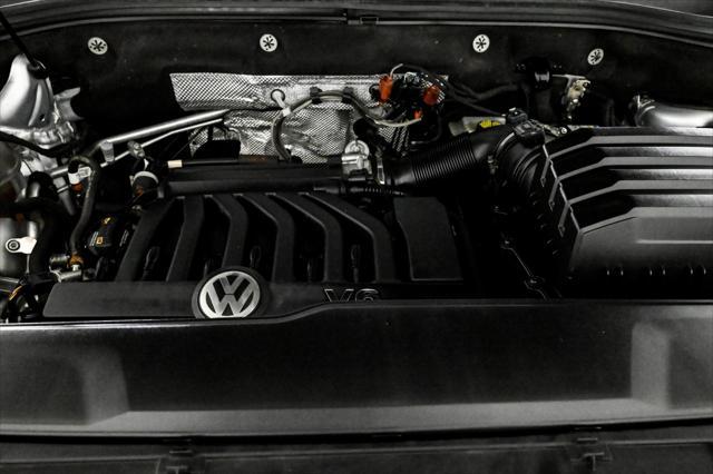 Photo of 2018 SILVER Volkswagen Atlas