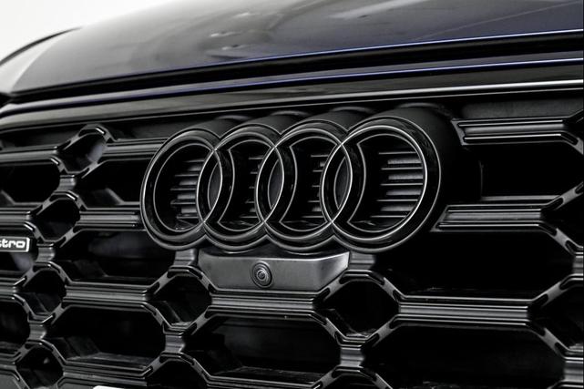 Photo of 2025 NAVARRA BLUE Audi Q5